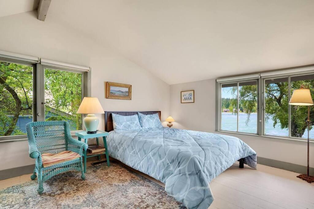 Murden Cove Waterfront Retreat: 3Br Oasis & Kayaks Villa Bainbridge Island Buitenkant foto