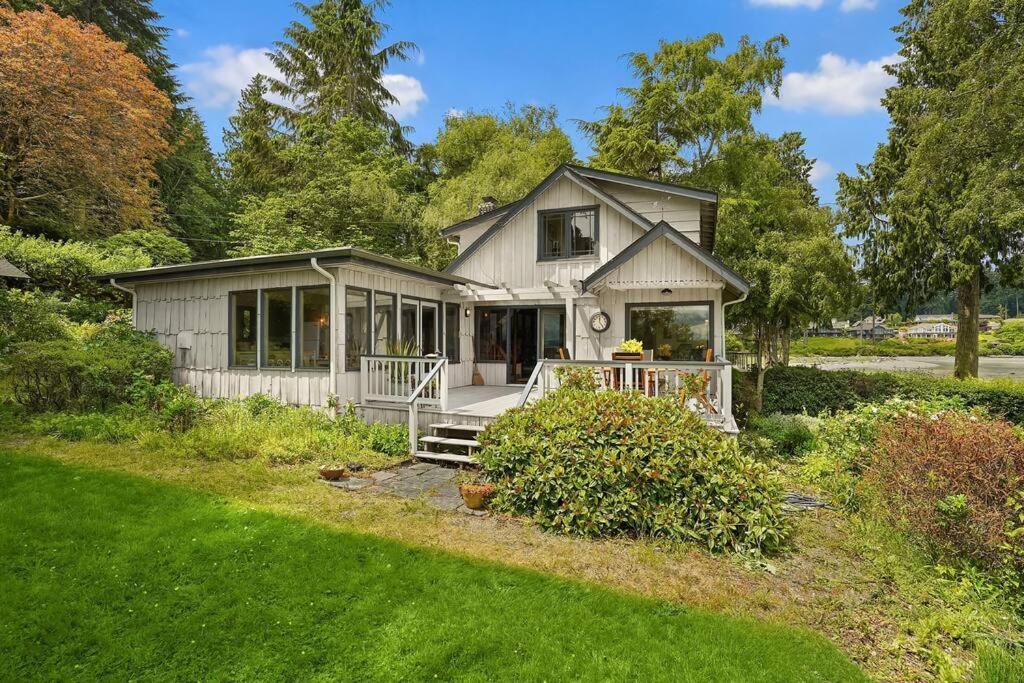 Murden Cove Waterfront Retreat: 3Br Oasis & Kayaks Villa Bainbridge Island Buitenkant foto